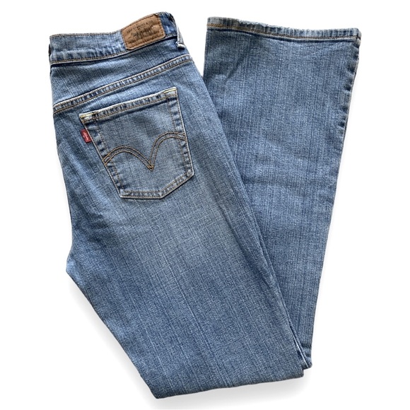 Levi's Denim - Levi’s 515 Bootcut Jeans 10 M